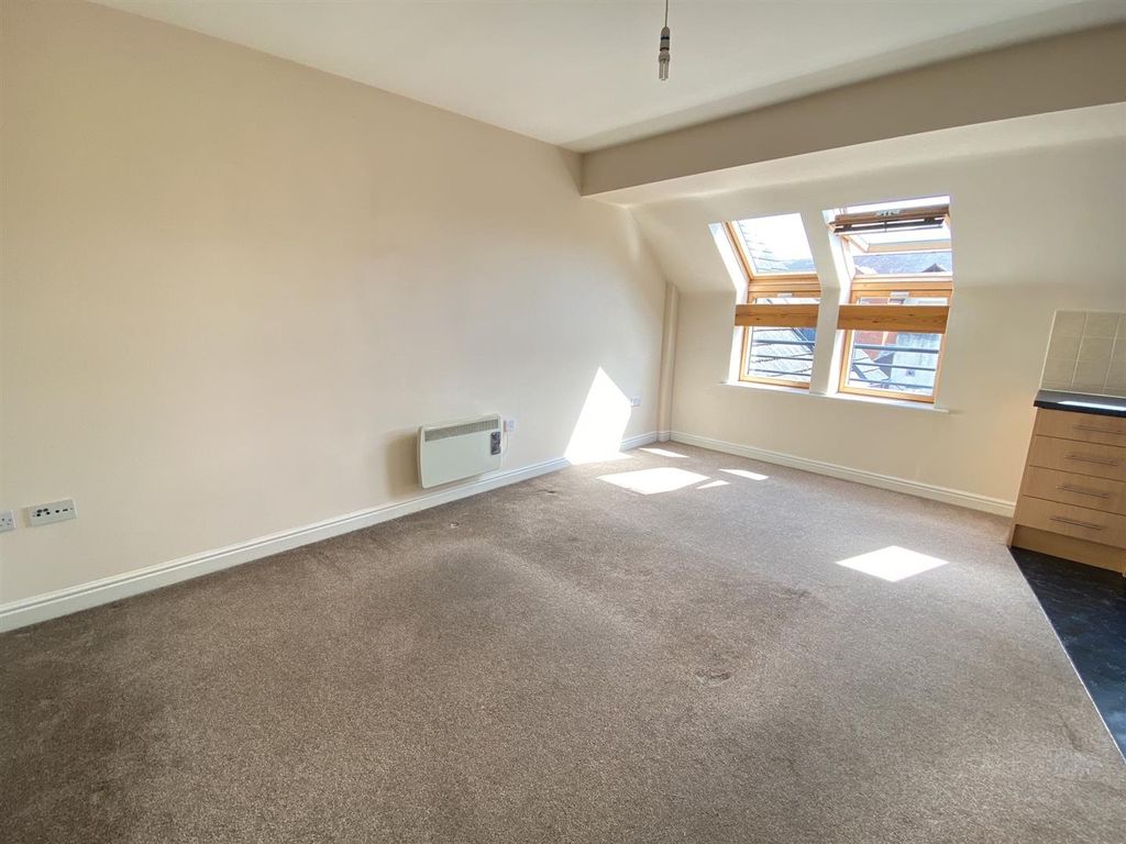 Additional image 5 of 2 bed flat for saleFriars Mews, Wesleyan Court, Lincoln LN2