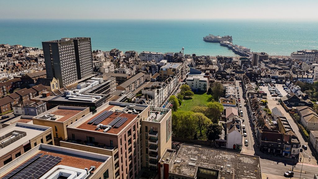 3 bed flat for saleEdward Street, Brighton BN2