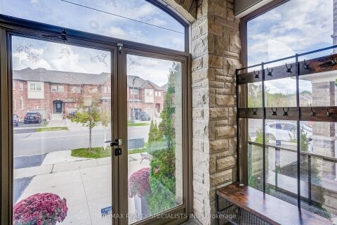 Additional image 8 of 18 Rogers Trail, Bradford West Gwillimbury, ON, L3Z 0G4