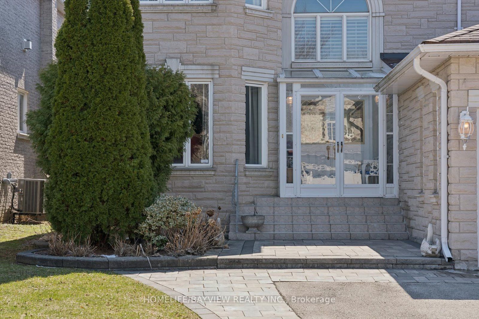 Additional image 4 of 11 Sorrento Drive, Richmond Hill, ON, L4C 0J8