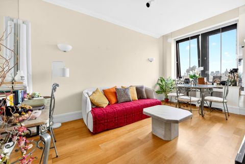 Whitehouse Apartments, Belvedere Road SE1