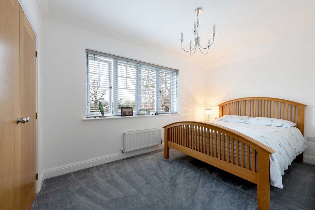 Additional image 16 of 5 bed detached house for saleLord Reith Place, Beaconsfield, Buckinghamshire HP9
