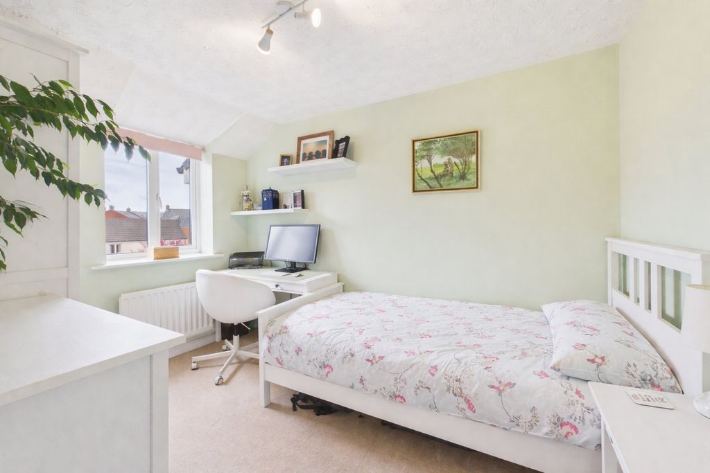 Additional image 7 of 2 bed flat for saleGriffen Road, Weston Village, Weston-Super-Mare BS24