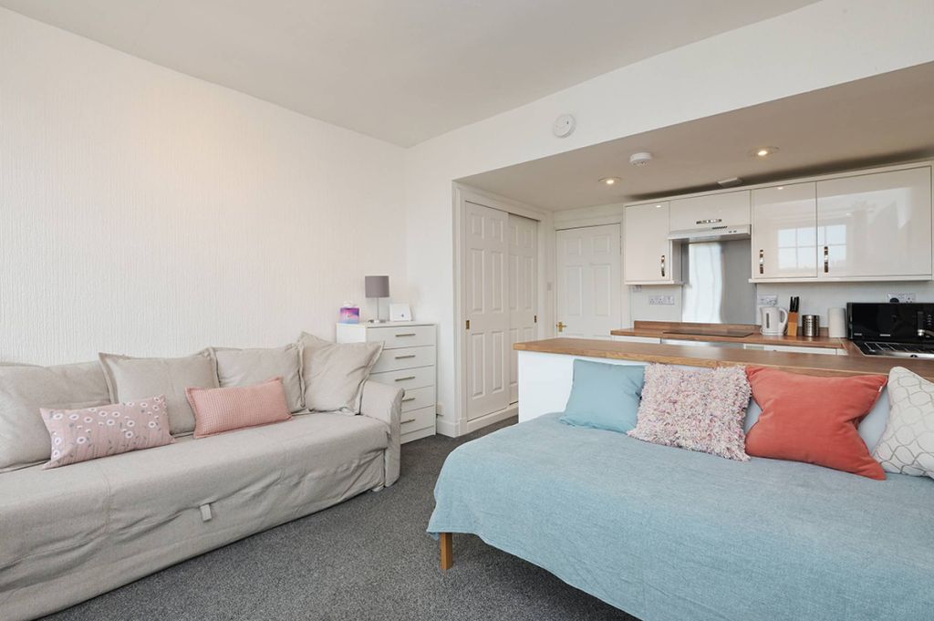 1 bed flat for saleWest Bow, Old Town, Edinburgh EH1 photo 5