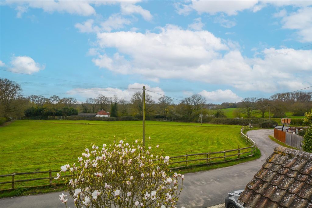 Additional image 28 of 4 bed detached house for salePlovers Barron, Wyatts Green, Brentwood CM15
