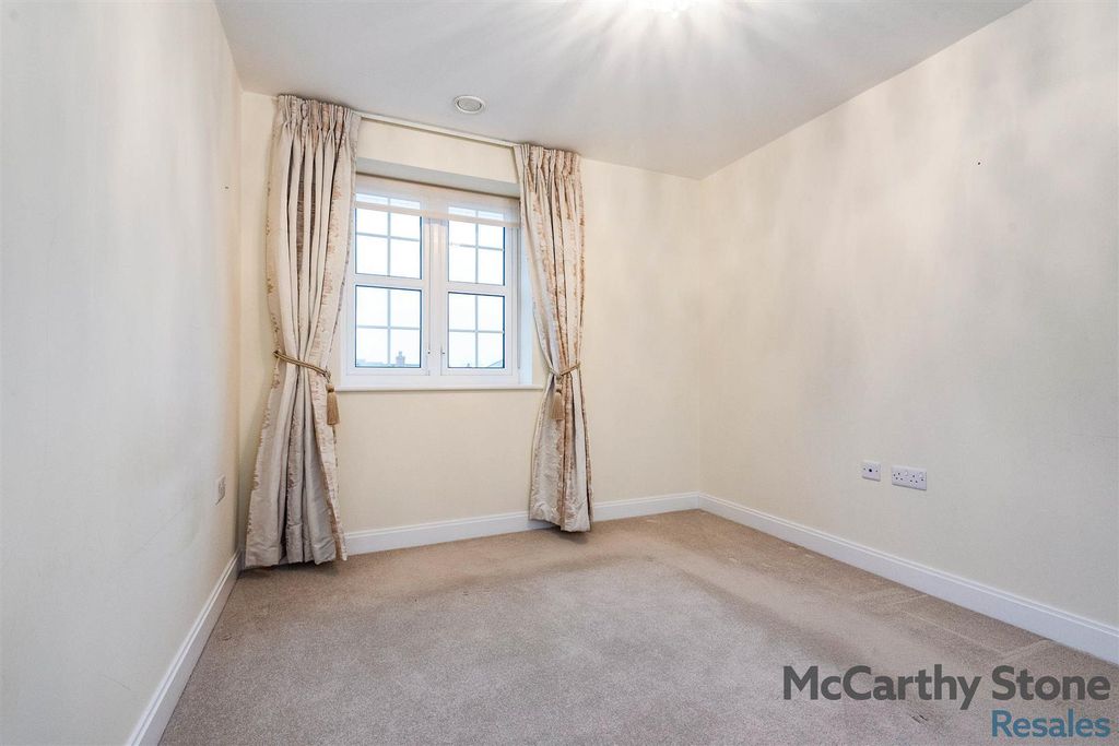 Additional image 11 of 2 bed flat for saleParkland Place, Shortmead Street, Biggleswade, Bedfordshire SG18