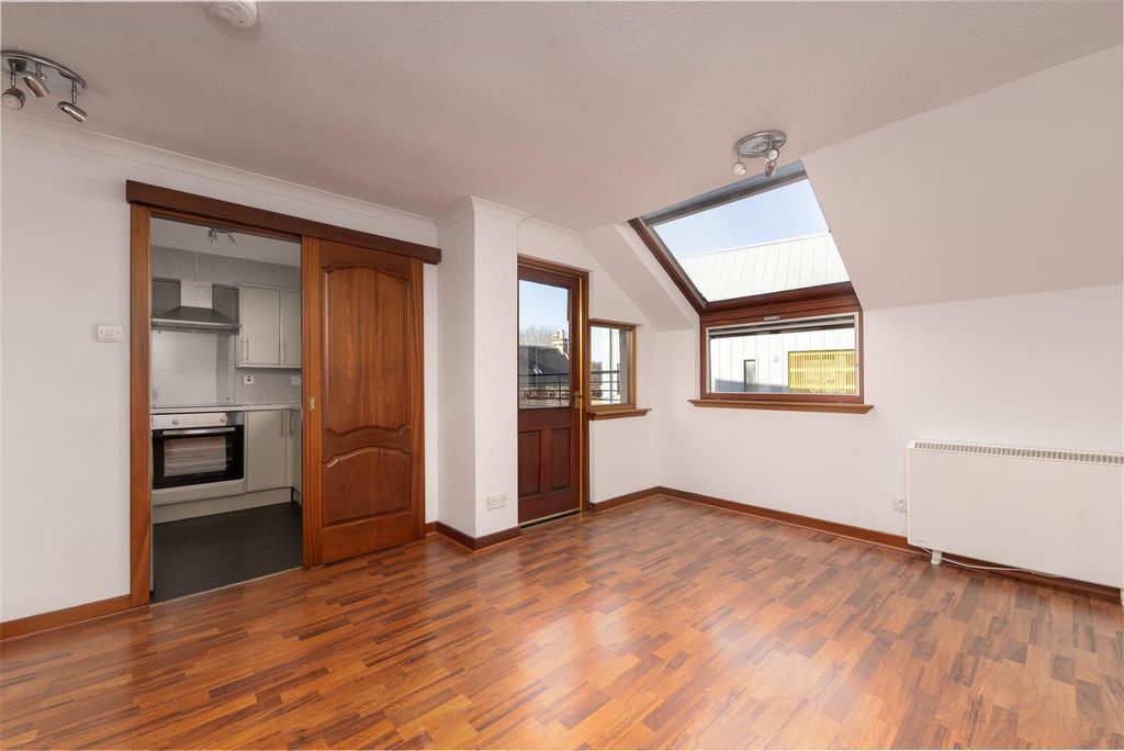 Additional image 3 of 2 bed flat for sale2 Connel Court, Ardconnel Street, Inverness IV2