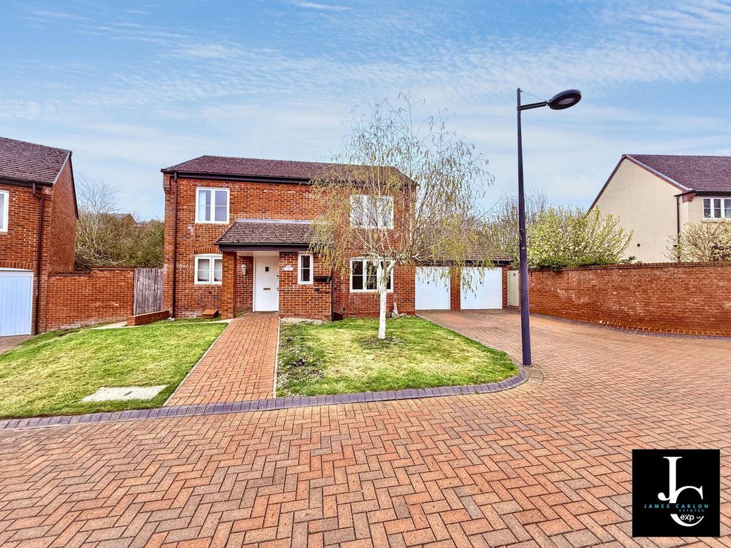 2 bed flat for saleStocking Park Road, Lightmoor, Telford TF4