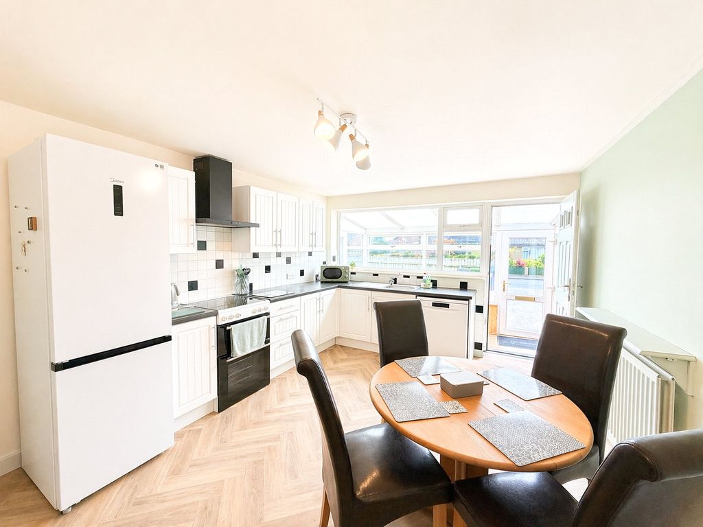 Additional image 2 of 3 bed bungalow for saleHarkness Close, Northallerton, North Yorkshire DL7