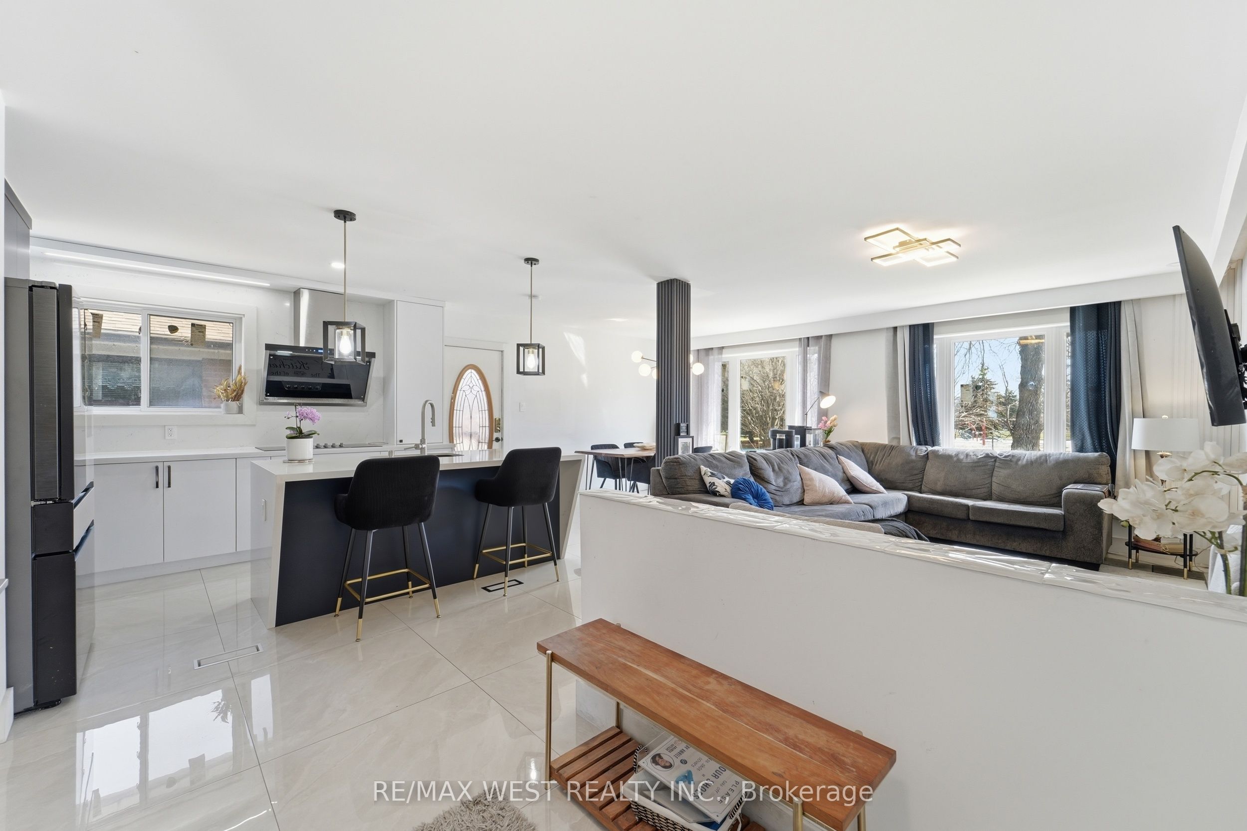 Additional image 6 of 38 Bridesburg Drive, Toronto, ON, M9R 2K8