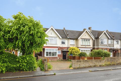 Chinbrook Road, Apartment A, London SE12
