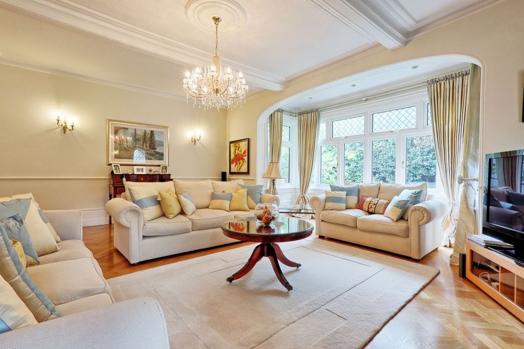 Additional image 6 of 5 bed detached house for saleBurntwood Avenue, Emerson Park, Hornchurch RM11
