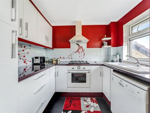 Lena Kennedy Close, London E4