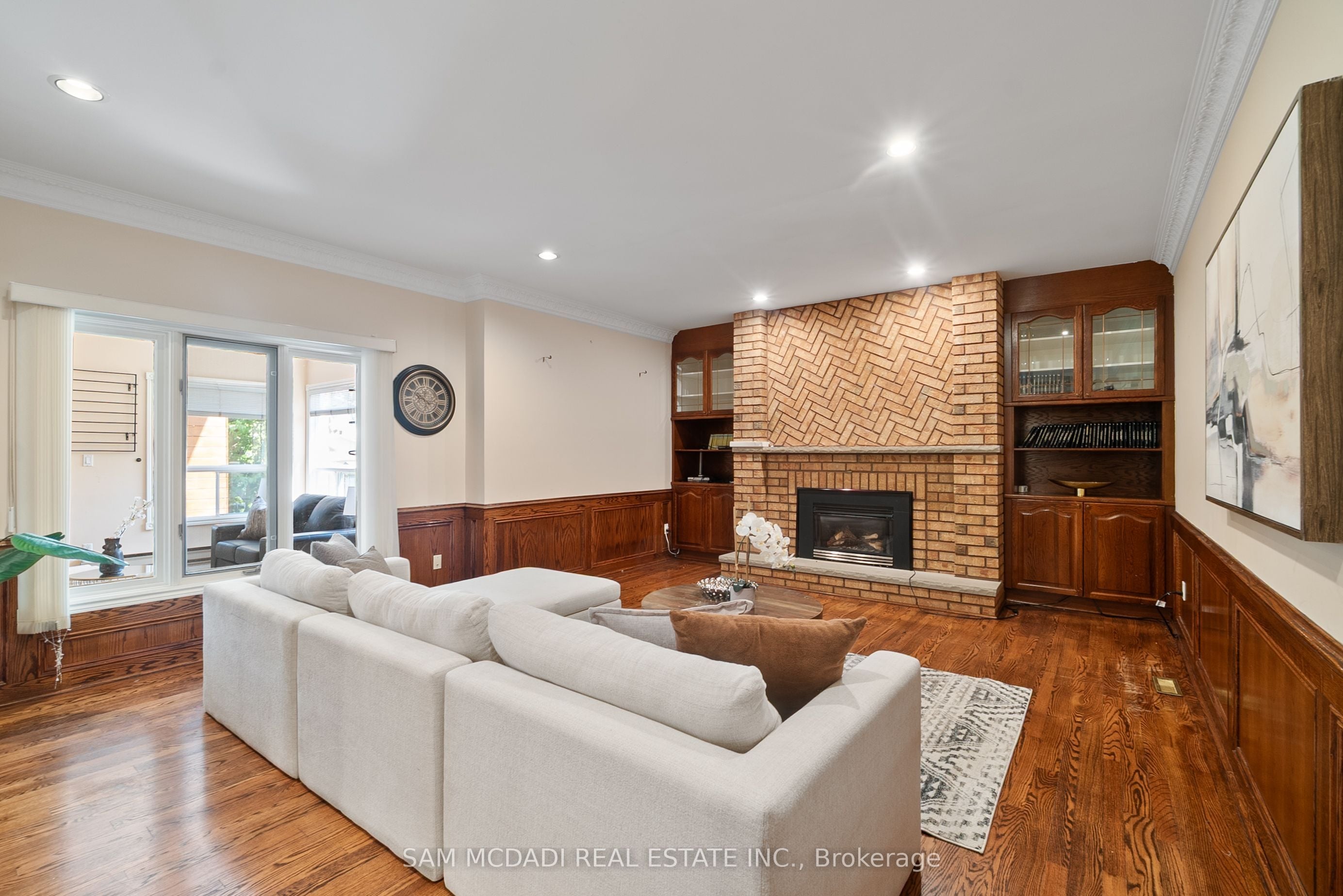 Additional image 6 of 2339 Glengarry Road, Mississauga, ON, L5C 1Y1