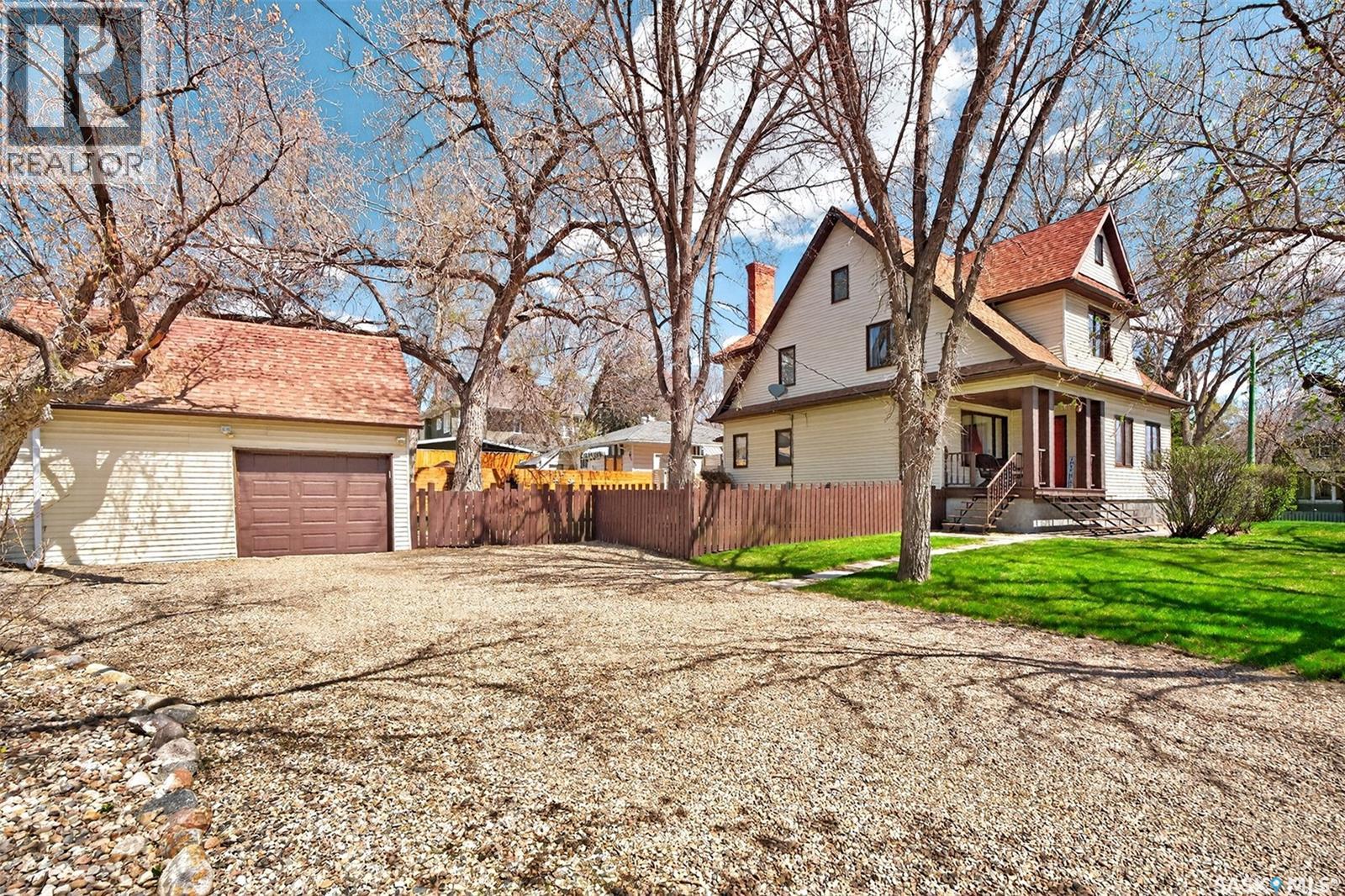 1108 Redland AVENUE