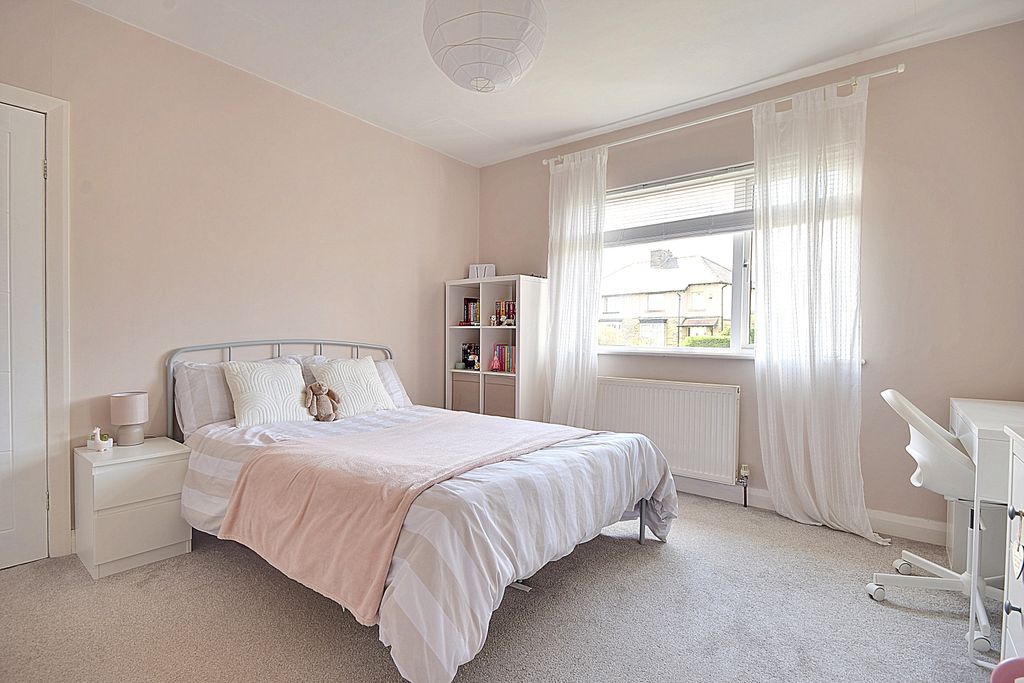 Additional image 19 of 4 bed terraced house for saleLaverock Lane, Brighouse, West Yorkshire HD6