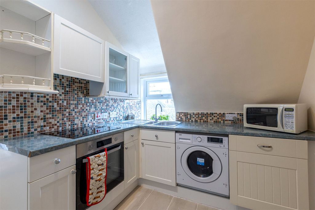 Additional image 9 of 2 bed flat for saleFlat 3, Comrie Street, Crieff, Perth And Kinross PH7