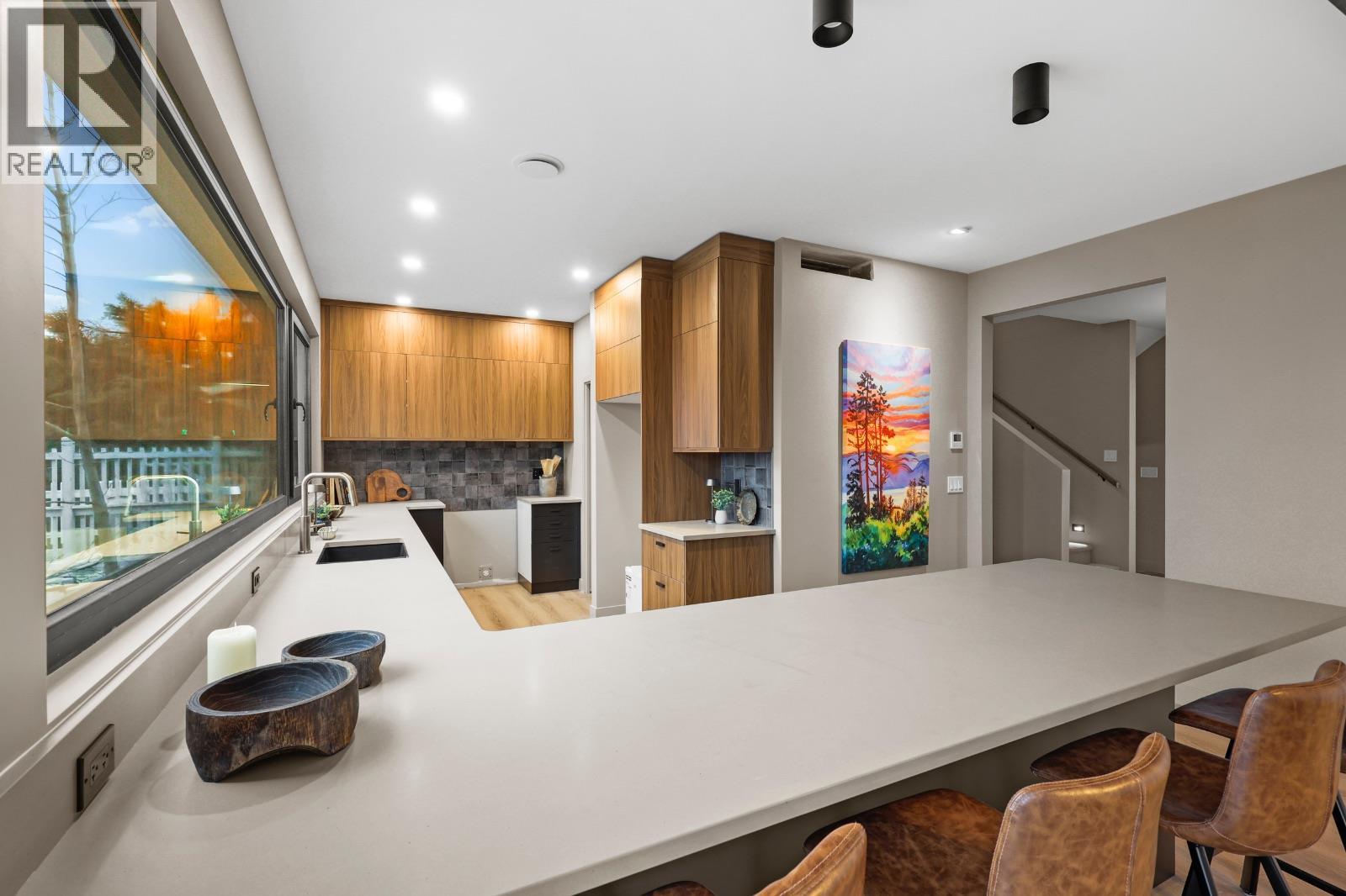 Additional image 4 of 614 Cowan Street, Kamloops, BC, V2C3G4