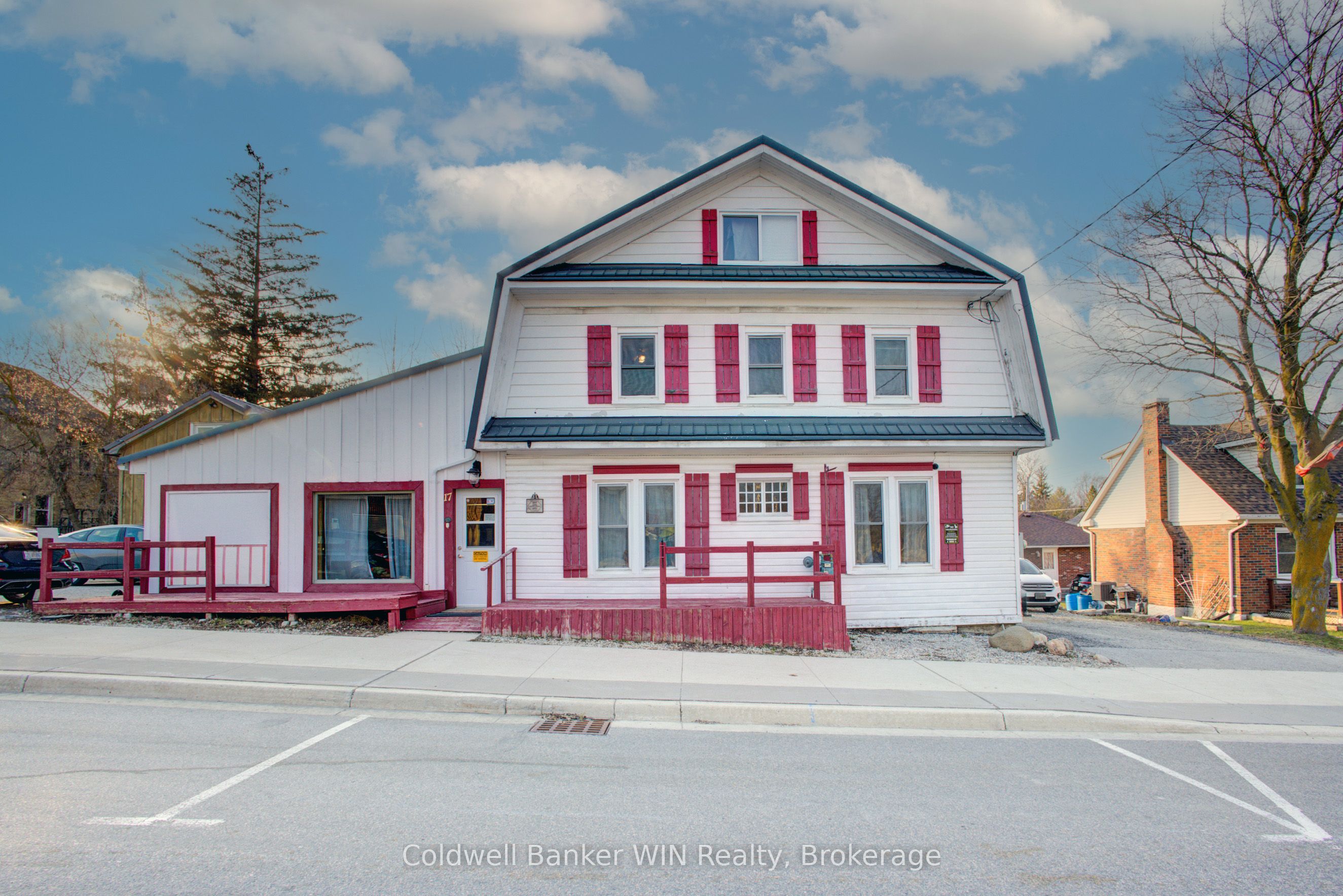 17 Arthur Street E, Minto, ON, N0G 1Z0
