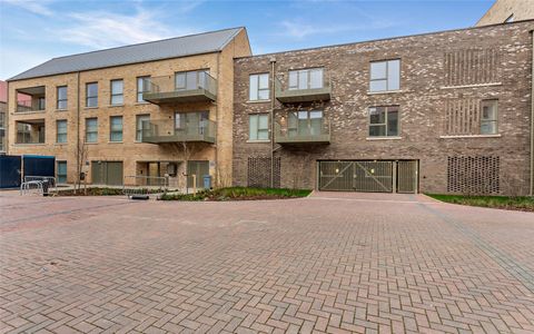 Bragg Way, Cambridge, Cambridgeshire CB5