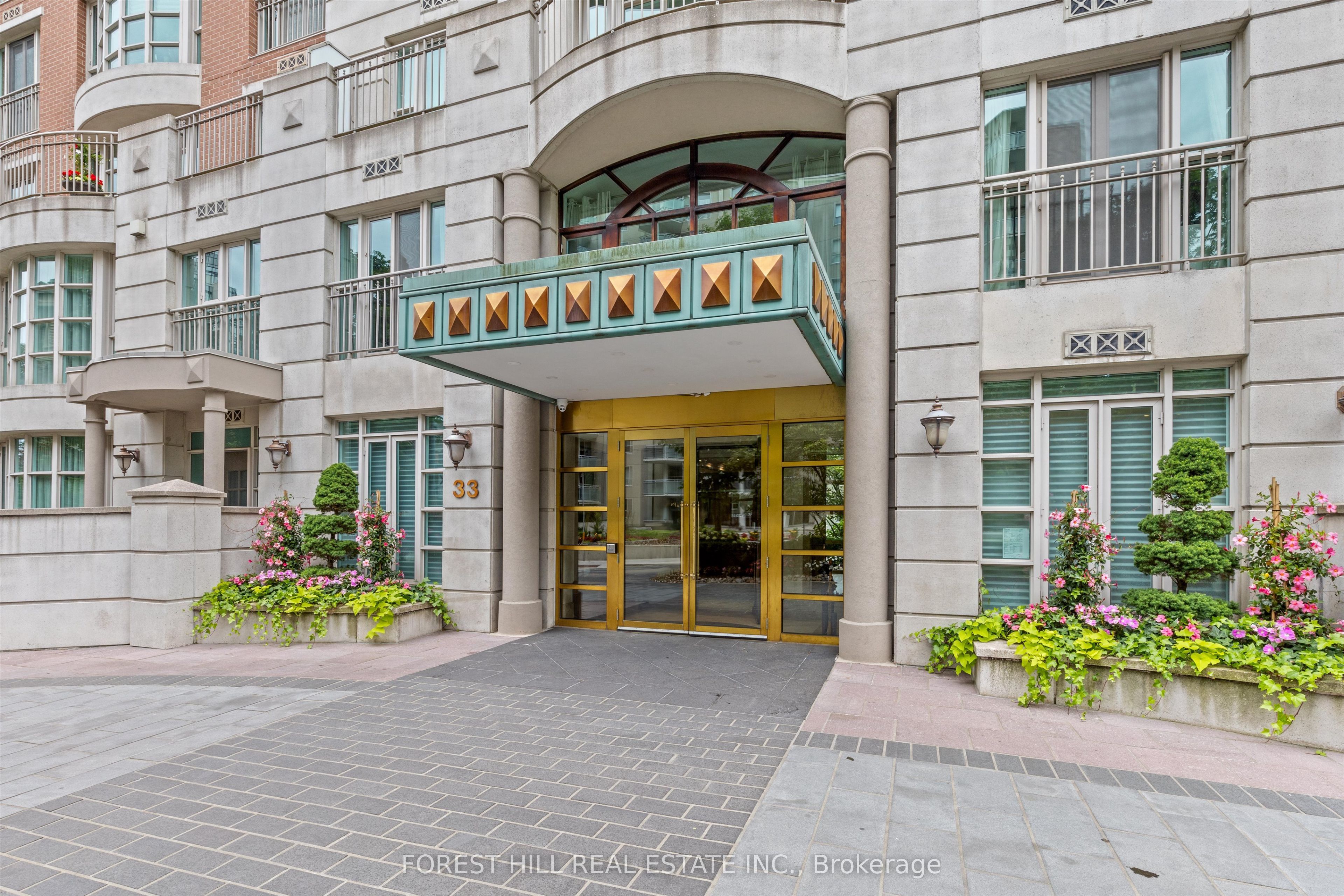 108-33 Delisle Avenue, Toronto, ON, M4V 3C7