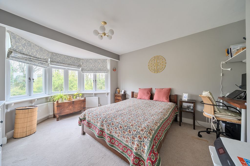 Additional image 5 of 5 bed detached house for saleMillshot Drive, Amersham HP7