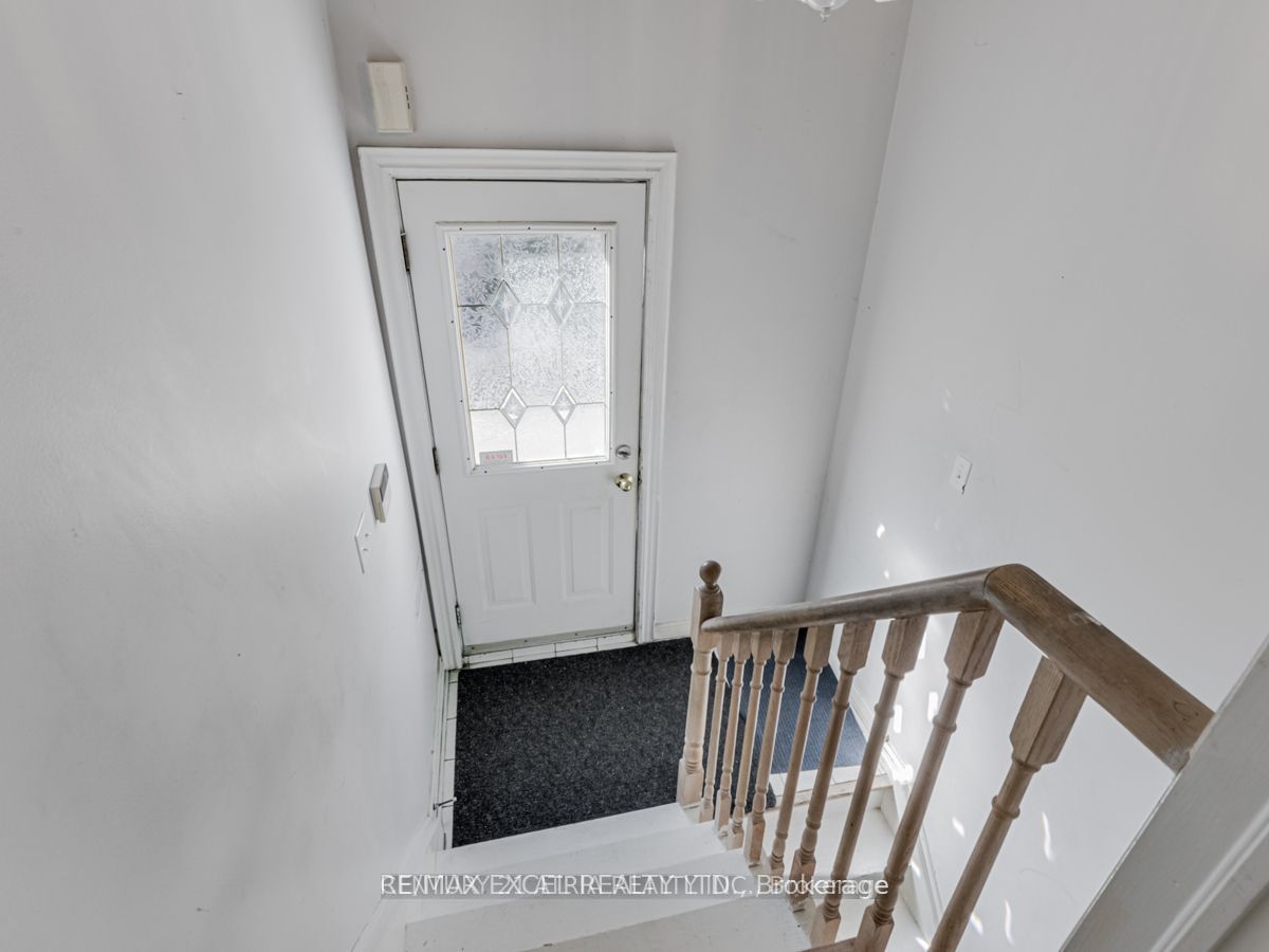 Additional image 3 of 387 Crosby Avenue, Richmond Hill, ON, L4C 2R8