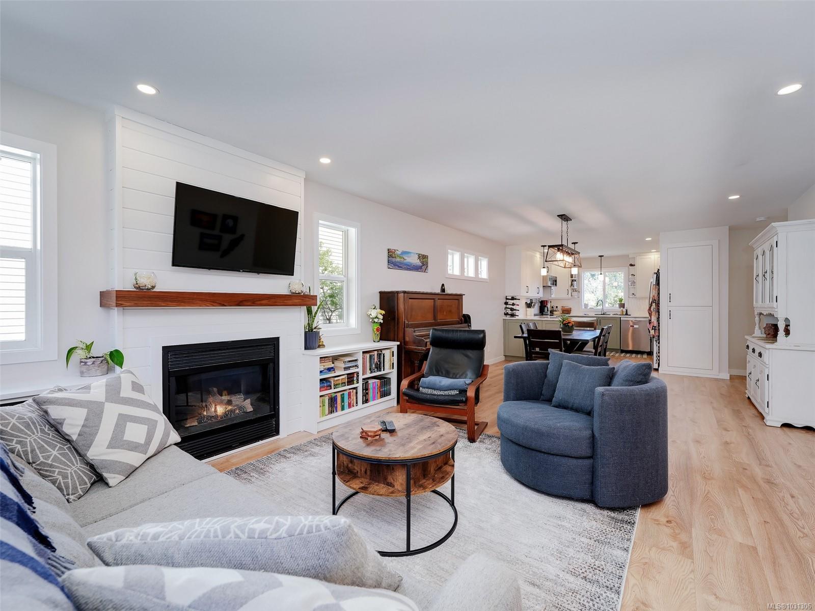 Additional image 2 of 515 Selwyn Falls Drive, Langford, BC, V9B 6P3