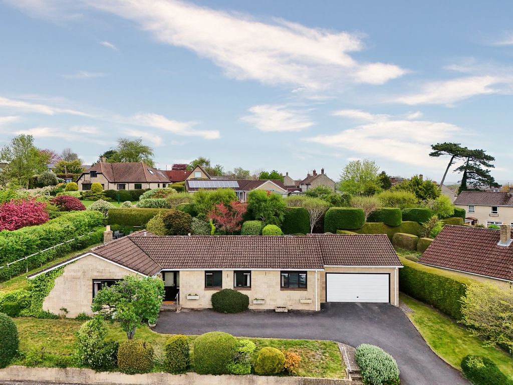 4 bed bungalow for saleKingsfield Close, Bradford-On-Avon BA15