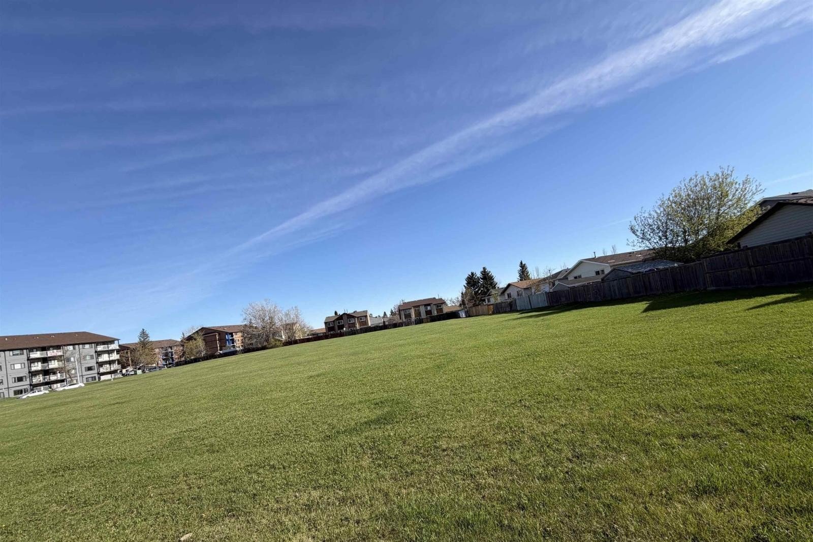 Additional image 8 of 14636 25 Street NW, Edmonton, AB, T5Y1X4