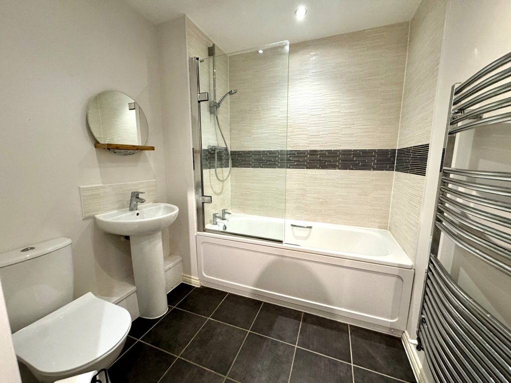 Additional image 7 of 2 bed flat for saleVenus Avenue, Biggleswade SG18