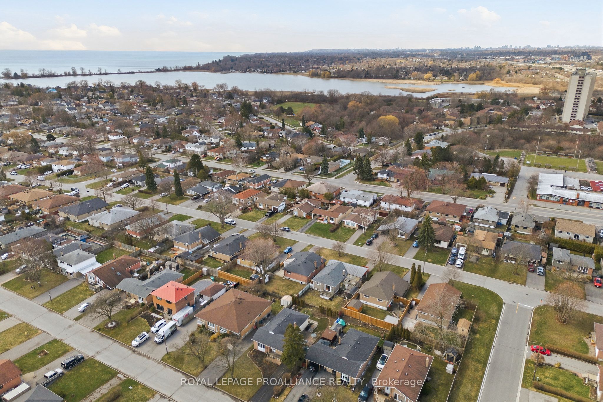 Additional image 4 of 903 Naroch Boulevard, Pickering, ON, L1W 1T1