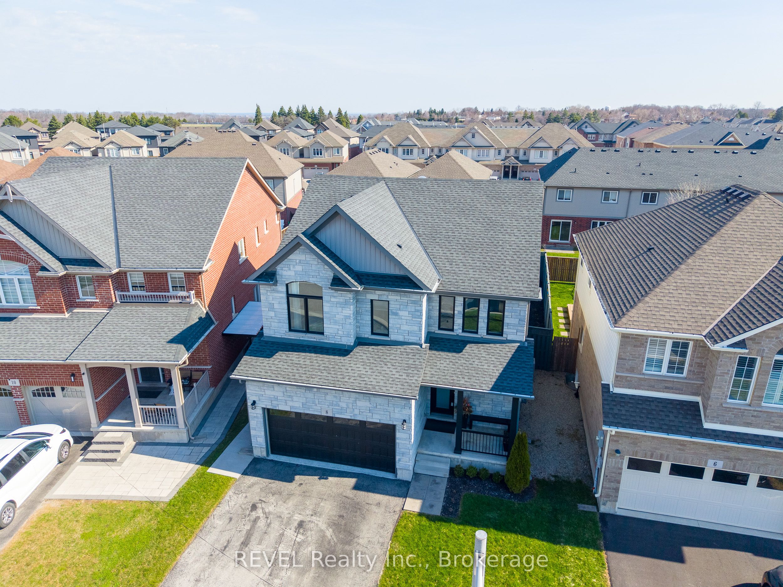 Additional image 2 of 8 Elderberry Road, Thorold, ON, L2V 0E7