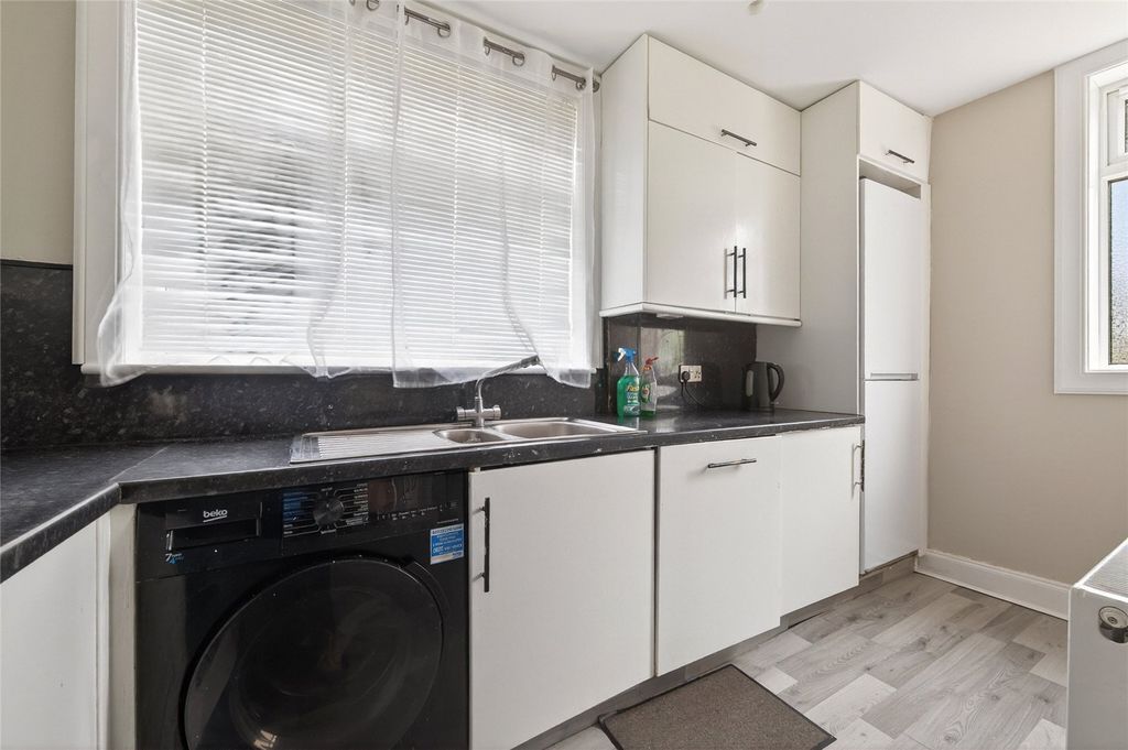 Additional image 5 of 2 bed flat for sale5 Sighthill Drive, Sighthill, Edinburgh EH11