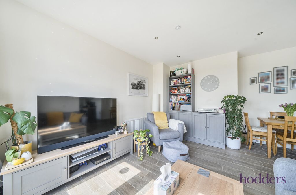 Additional image 16 of 2 bed flat for saleBeaumont Apartments, Hawker Drive, Addlestone, Surrey KT15