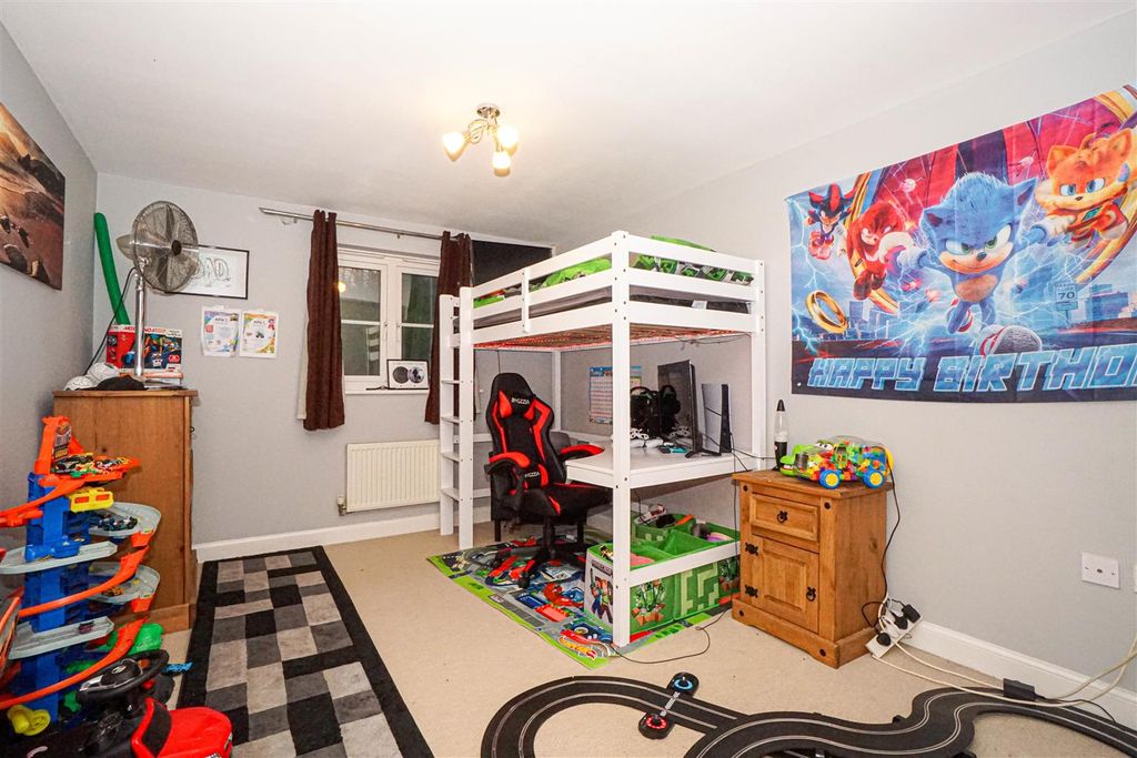 Additional image 6 of 2 bed flat for saleHelmsman Rise, St. Leonards-On-Sea TN38