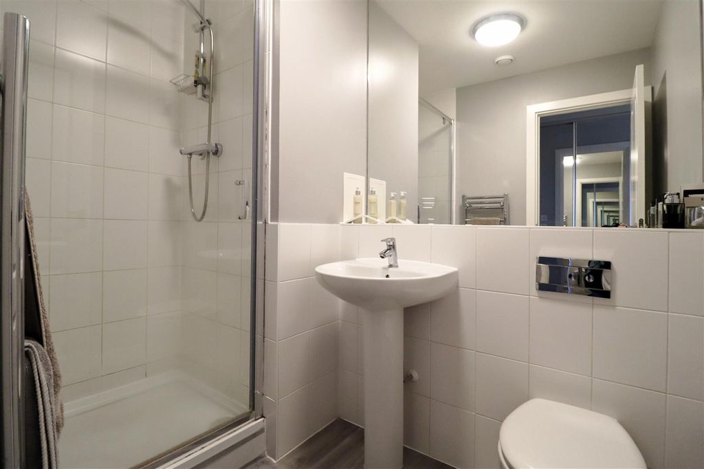 Additional image 8 of 2 bed flat for saleLittle Brights Road, Belvedere DA17