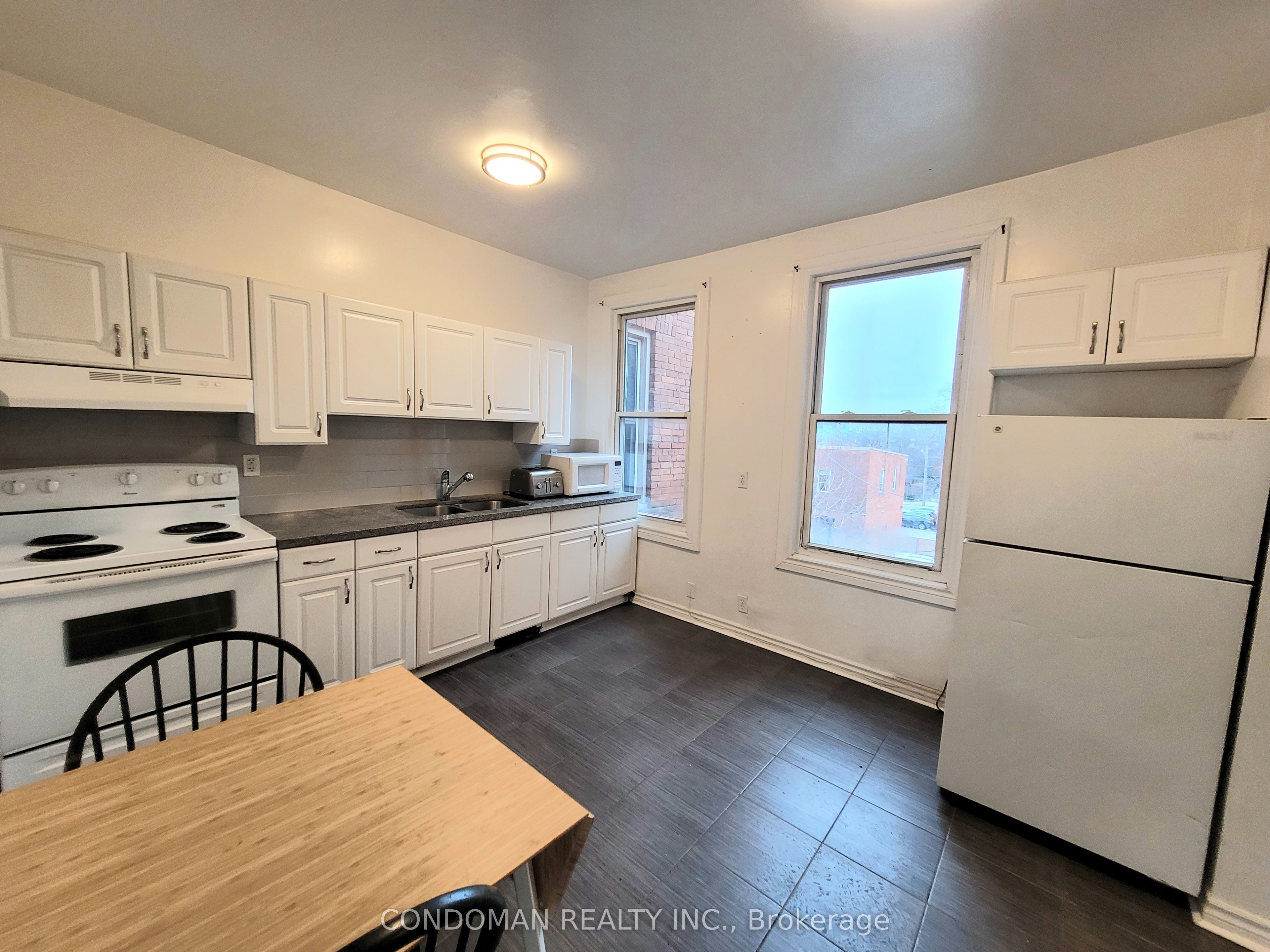 6-139 1/2 John Street S, Hamilton, ON, L8N 2C3 photo 4