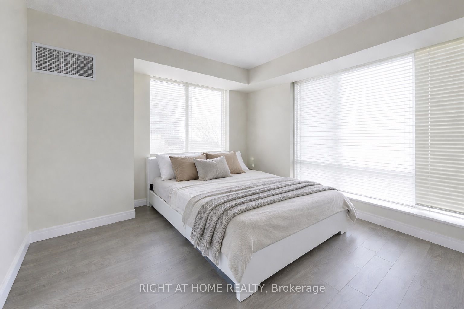 Additional image 4 of TH07-25 Singer Court, Toronto, ON, M2K 0B3