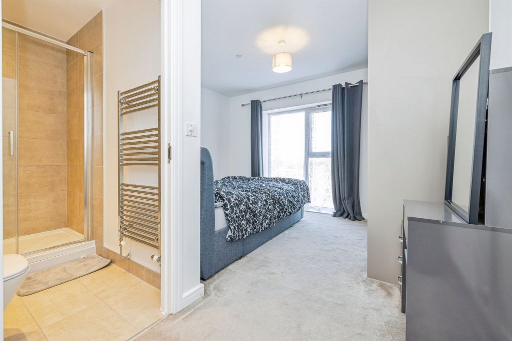 Additional image 10 of 2 bed flat for saleFairfield Avenue, Watford WD19