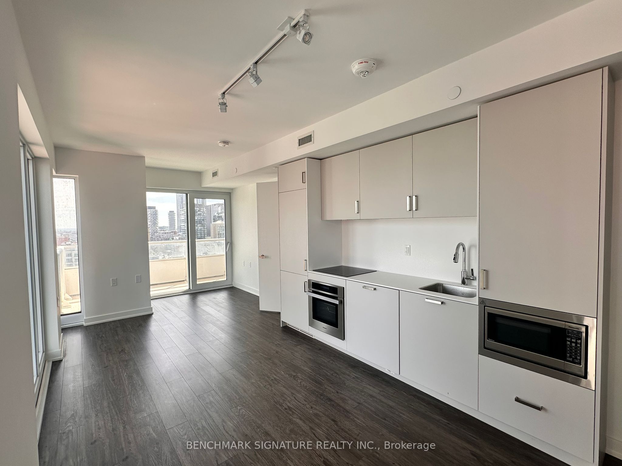 1503-88 Queen Street E, Toronto, ON, M5C 0B6