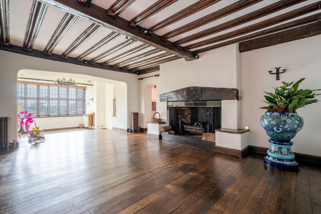 Additional image 5 of 7 bed detached house for saleChertsey Road, Windlesham, Surrey GU20