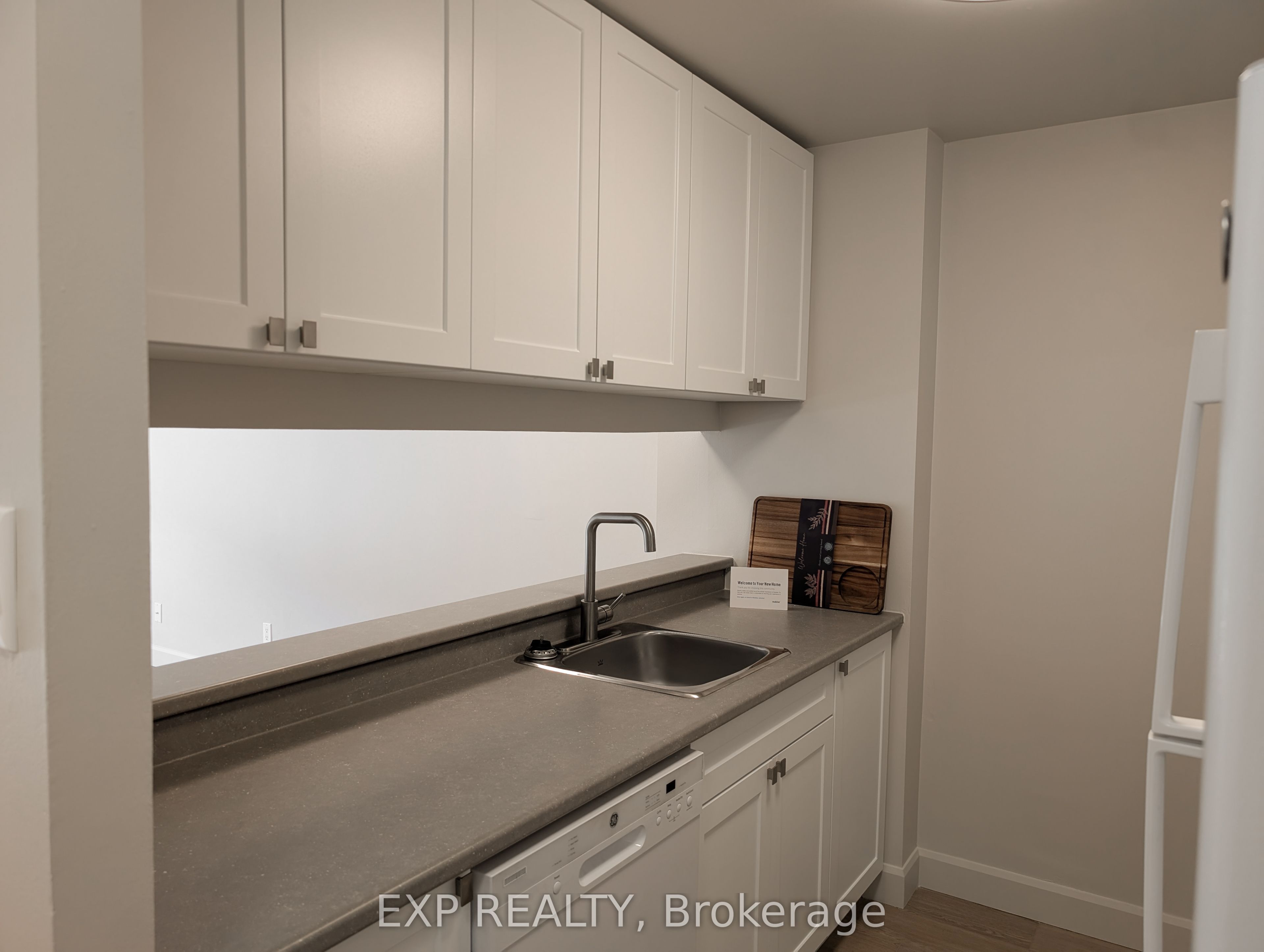 Additional image 4 of 107-1300 Richmond Road, Ottawa, ON, K2B 8L2