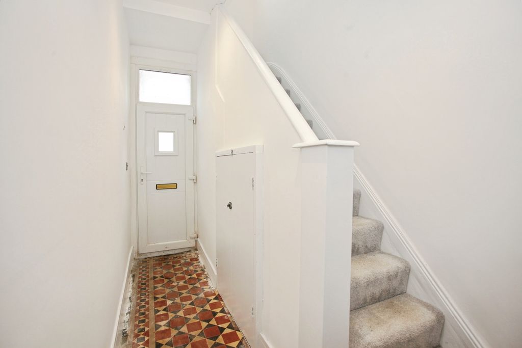 Additional image 13 of 2 bed flat for saleMalpas Road, Newport NP20