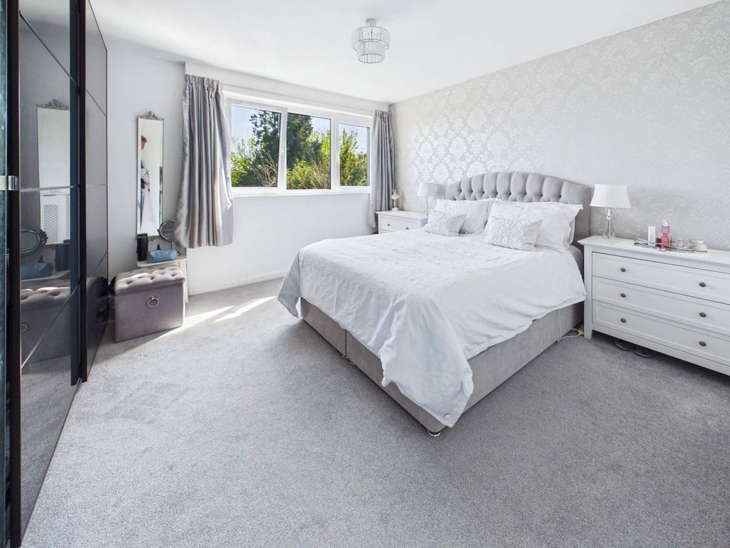 Additional image 3 of 2 bed flat for saleLynwood Court, Drysgol Road, Radyr, Cardiff. CF15