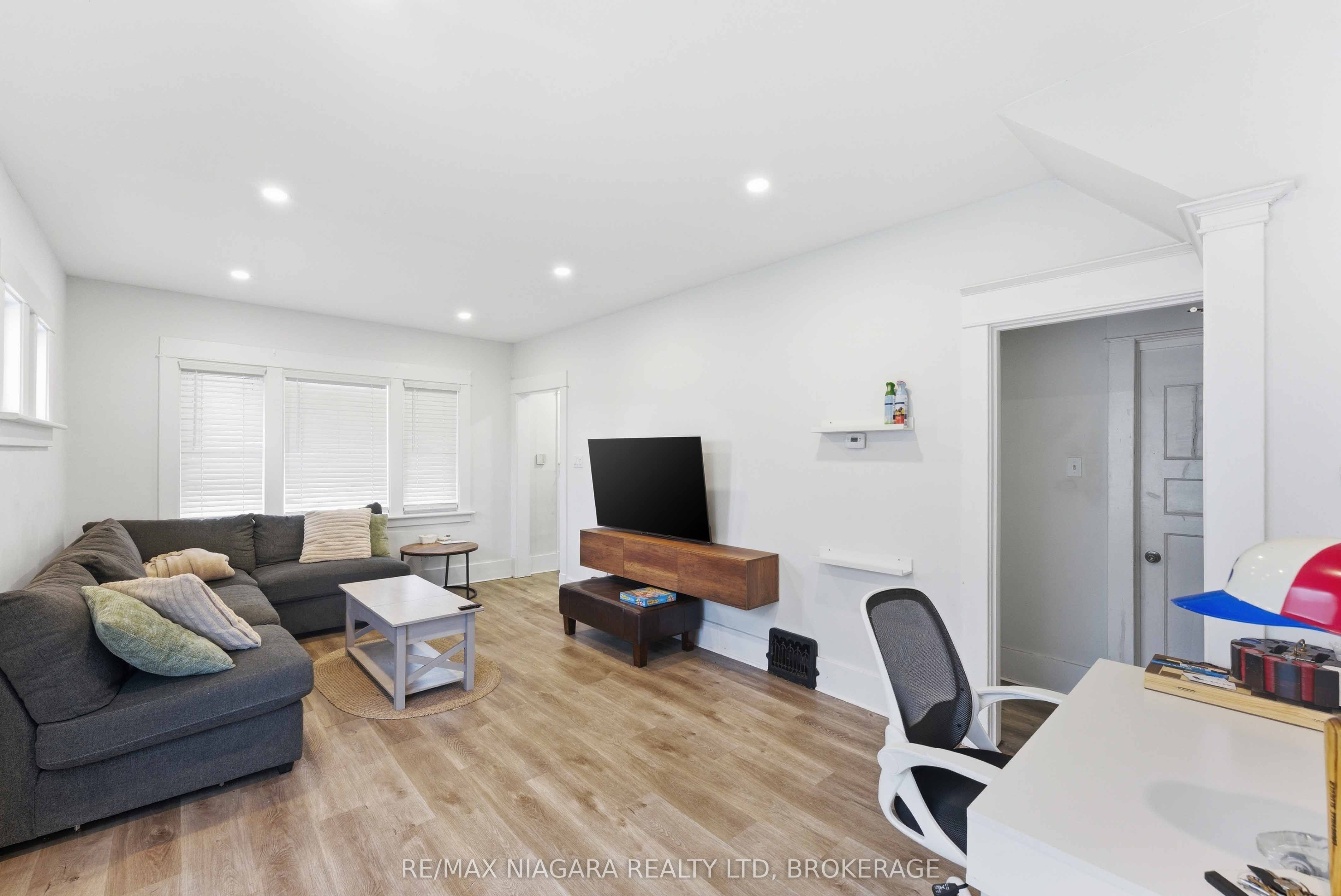 Additional image 4 of 5033 Willmott Street, Niagara Falls, ON, L2E 2A2