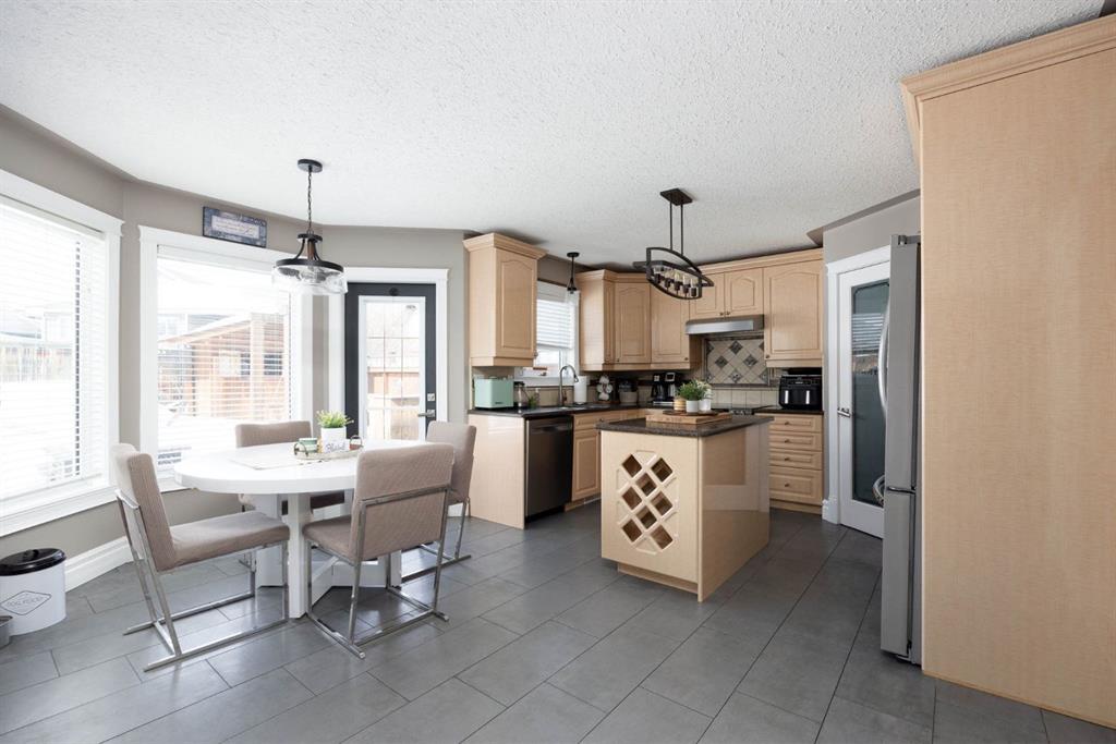 Additional image 2 of 327 Williams Drive, Fort Mcmurray, AB, T9K2A9