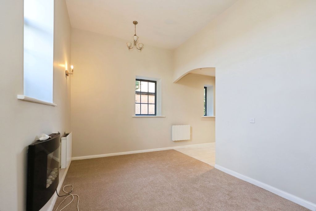 Additional image 10 of 2 bed flat for saleCastle Road, Kidderminster, Worcestershire DY11