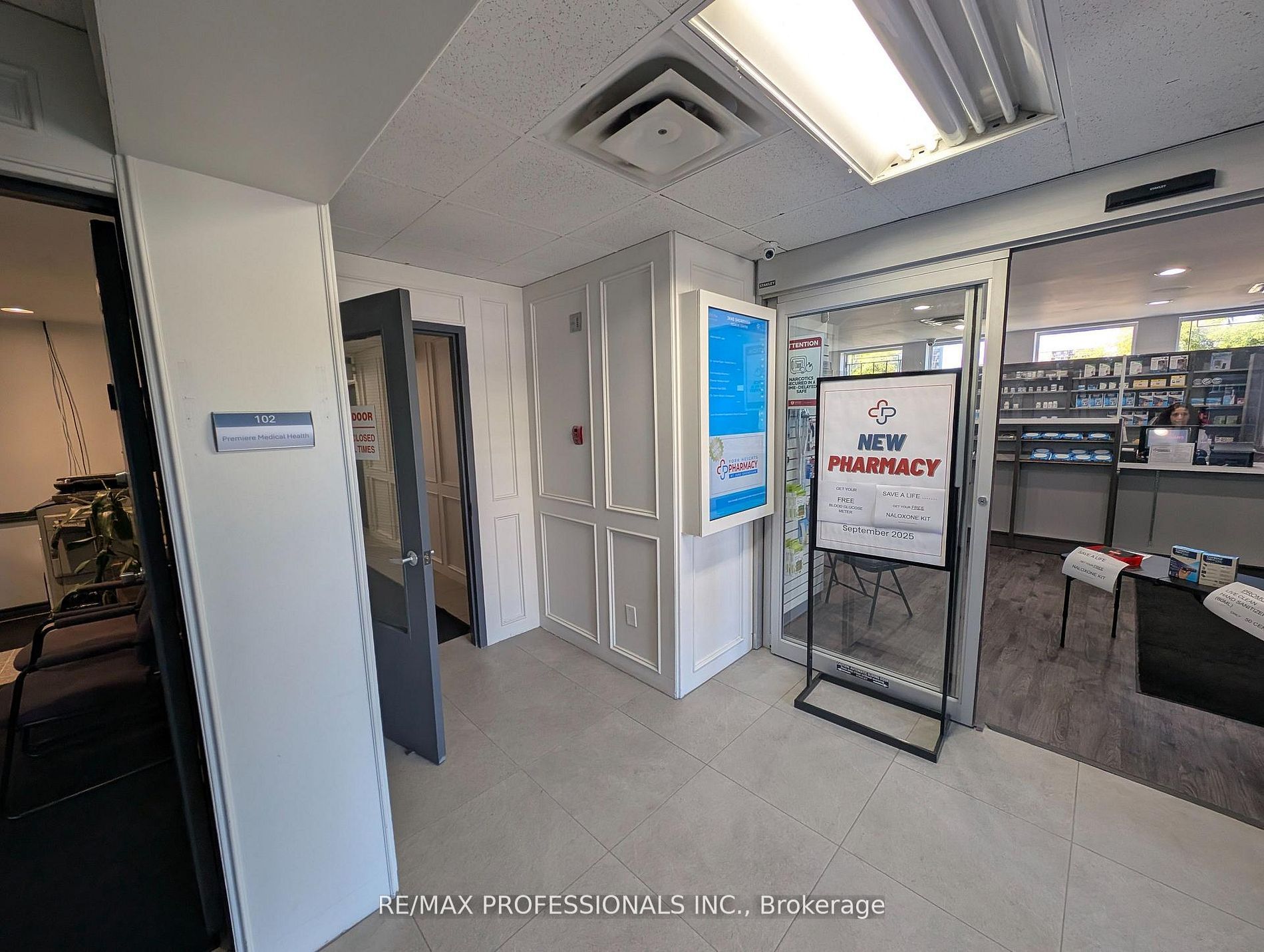 Additional image 3 of B3-4640 Jane Street, Toronto, ON, M3N 2K5