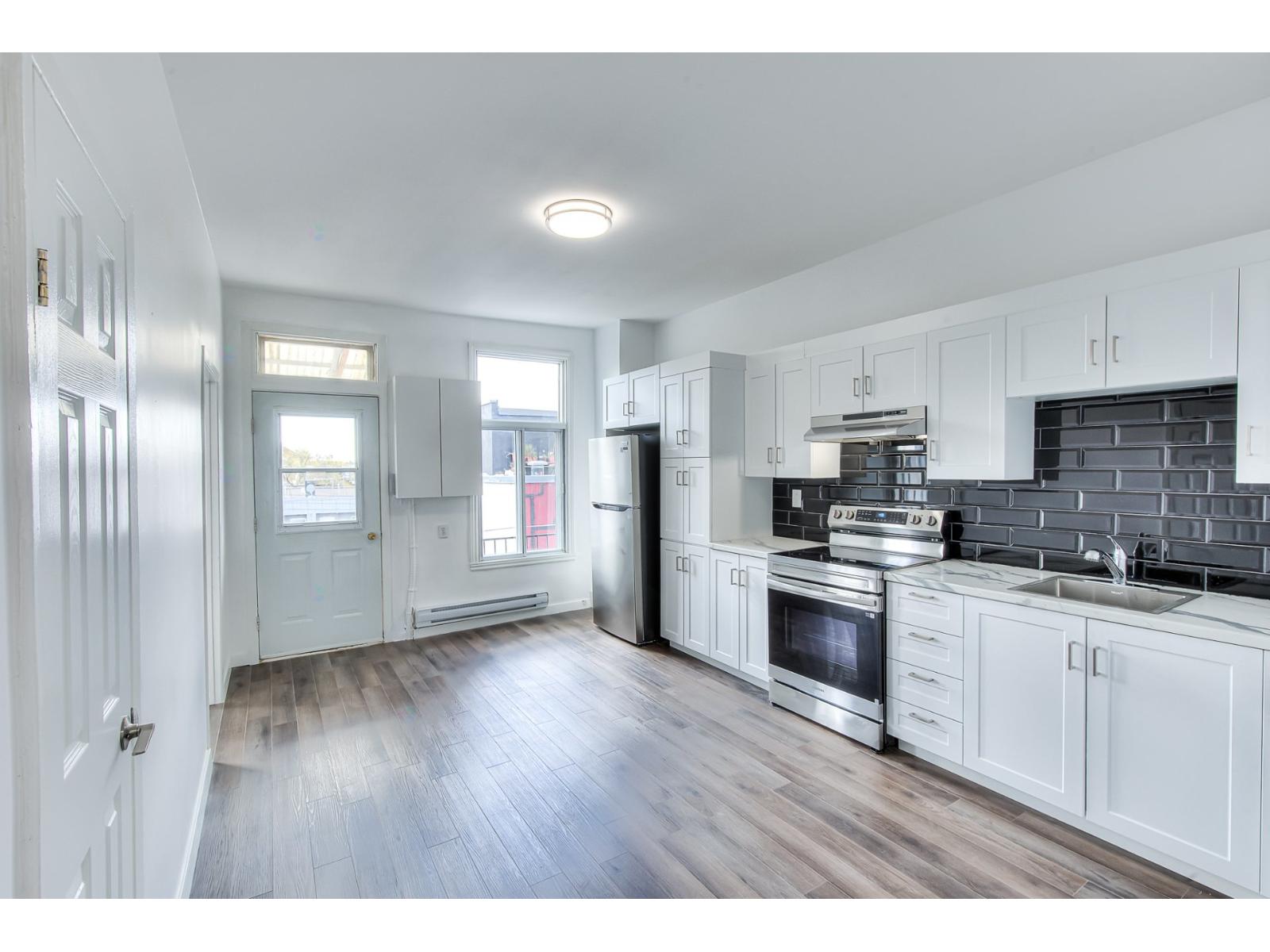 6812 Rue St-Hubert